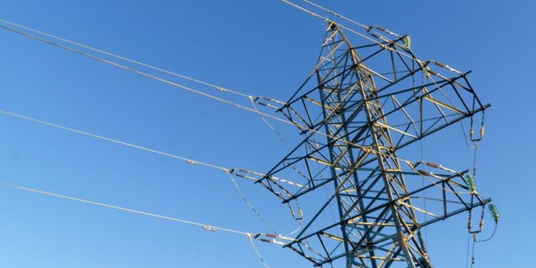 Alerta energética: Europa sitúa a España por primera vez en «zona de riesgo» eléctrico ante posibles tensiones de suministro este invierno