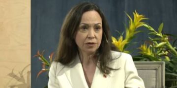 María Corina Machado se fractura una vértebra durante su travesía clandestina para recoger el Nobel de la Paz