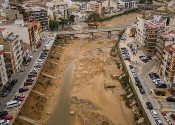 Autos de bomberos revelan orden de retirada del barranco del Poyo