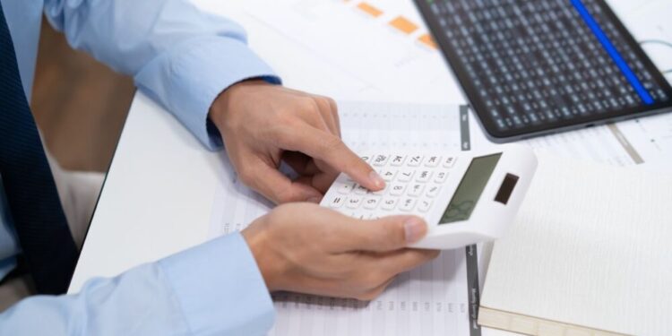 Desigualdad salarial en España: Directivos ganando 111 veces más