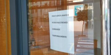 Detienen al anestesista de la clínica dental de Alzira por la muerte de una niña de seis años