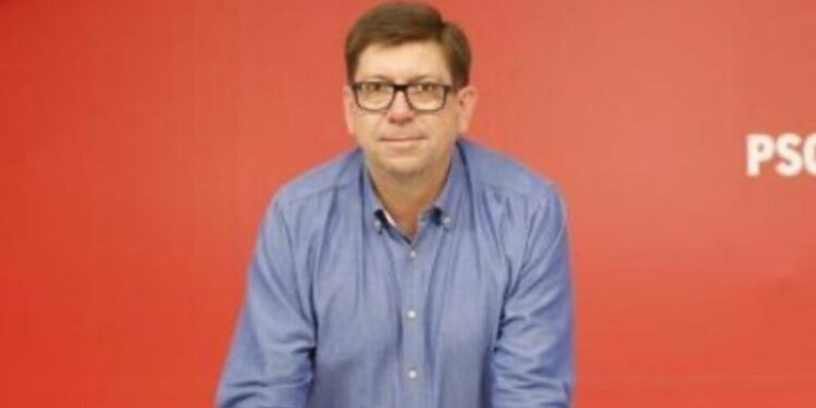 El PSOE admite fallos en la gestión de denuncias por «comportamientos repugnantes» contra Francisco Salazar