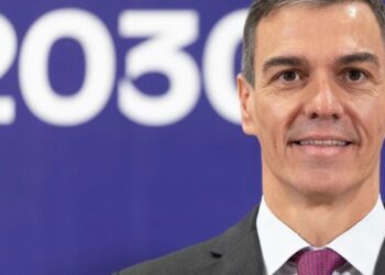 El Gobierno aprueba ayudas directas a la compra de coches eléctricos por 400 millones para 2026