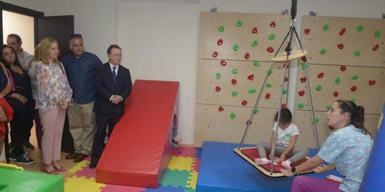 UNED Ceuta y Autismo Ceuta impulsan prácticas académicas para estudiantes universitarios