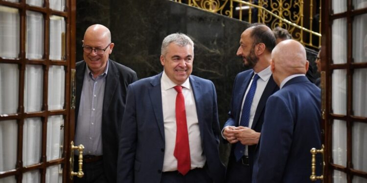 Santos Cerdán denuncia que los audios del caso Koldo son falsos y critica la investigación en el Senado