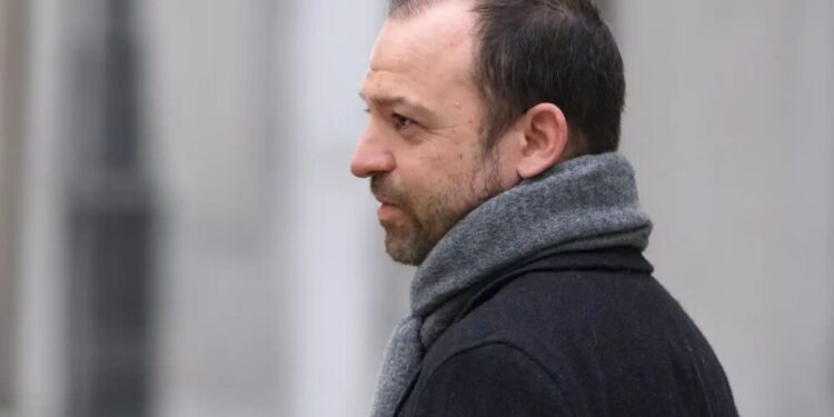 Víctor Ábalos: «Todo confluye en Zapatero: es responsable de la cloaca del PSOE»