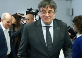 Relación tensa entre el PSOE y Junts: Desafíos y desencuentros persistentes