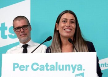Junts da la espalda al diálogo: “cerrar con pestillo” revive el bloqueo político en Cataluña