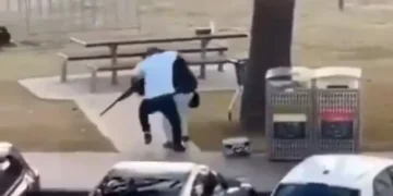 El frutero que se enfrentó al terror en Sídney: el héroe civil que frenó el ataque en la playa de Bondi