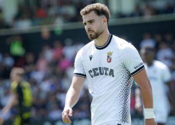 El Ceuta se despide del año sin su goleador estrella