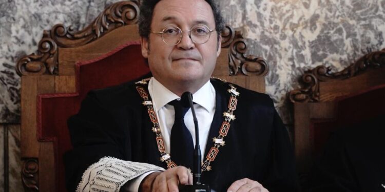 El Supremo inhabilita al fiscal general por filtrar información confidencial sobre González Amador