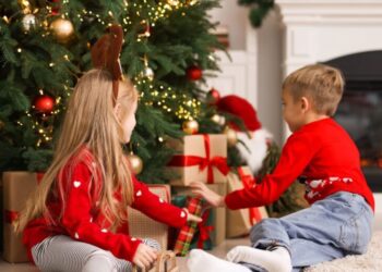 Navidad segura: El decálogo esencial para blindar el árbol y proteger a los niños de riesgos en casa