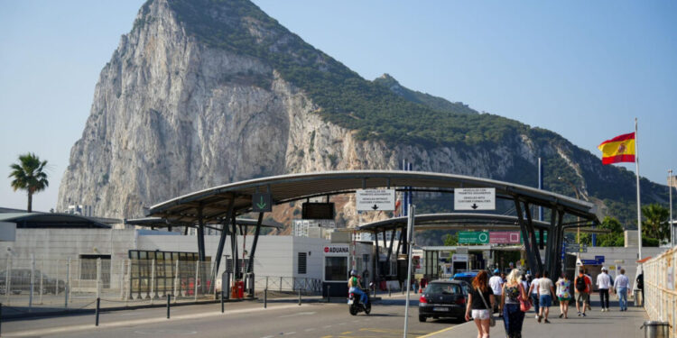 La verja de Gibraltar podría desaparecer tras el acuerdo entre la UE y Reino Unido