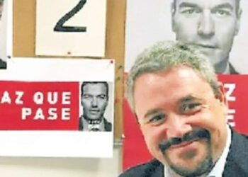 El «caso Salazar» desata una crisis interna en el PSOE: Críticos exigen más responsabilidades tras el cese de Antonio Hernández