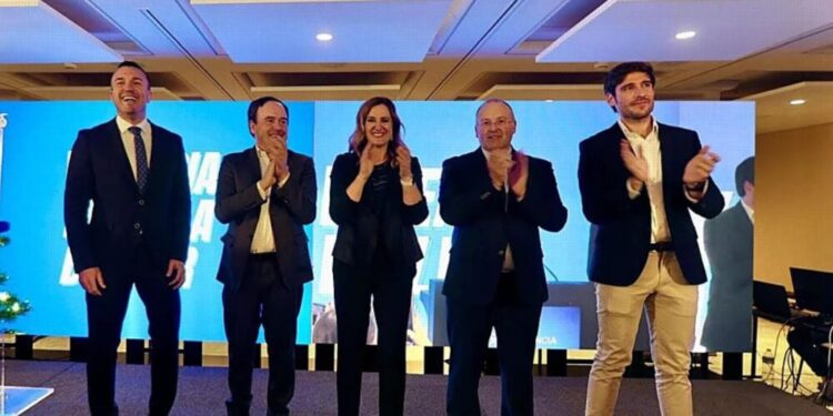 «President, puedes contar con nosotros»: María José Catalá sella la unidad del PP valenciano con Juan Francisco Pérez Llorca