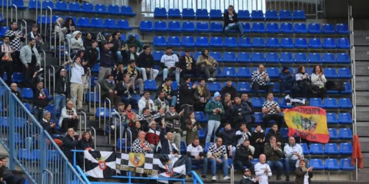 El Ceuta pone a disposición de la afición caballa 115 entradas para Anoeta y el duelo clave contra la Real Sociedad B