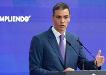 Sánchez refuerza su estrategia para resistir: diálogo con ERC, nuevas medidas sociales y continuidad del Ejecutivo