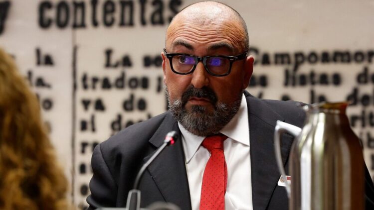 Basilio García Copín, un ceutí condecorado por la Casa Real