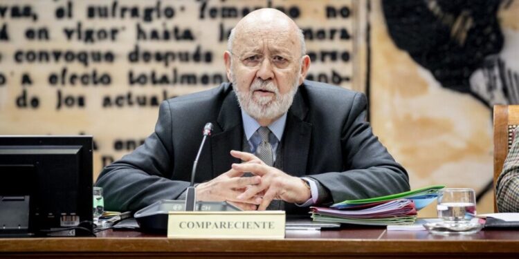 Tezanos defiende la independencia del CIS ante el Senado: “Mis datos no dependen de partidos”