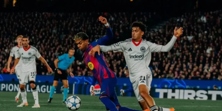 Remontada y triunfo del Barcelona ante el Eintracht en una noche eléctrica de Champions