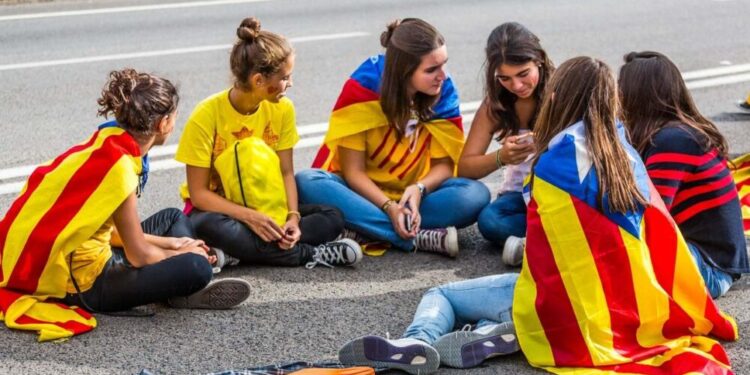 La simpatía juvenil por la independencia registra un fuerte descenso en seis años