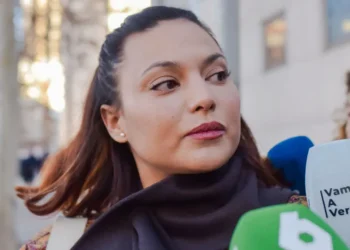 Elisa Mouliaá solicita tres años de cárcel y 30.000 euros a Íñigo Errejón por abuso sexual