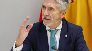 Marlaska afirma que cesó al jefe de la Policía Nacional en Lleida al conocer por terceros su condena por acoso sexual