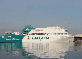 Balearia contacta con los afectados: La naviera compensará por los daños en vehículos del ferry ‘Ciudad de Mahón’ causados por la borrasca ‘Emilia’
