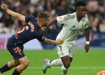 El Bernabéu, testigo de la crisis interna del Madrid