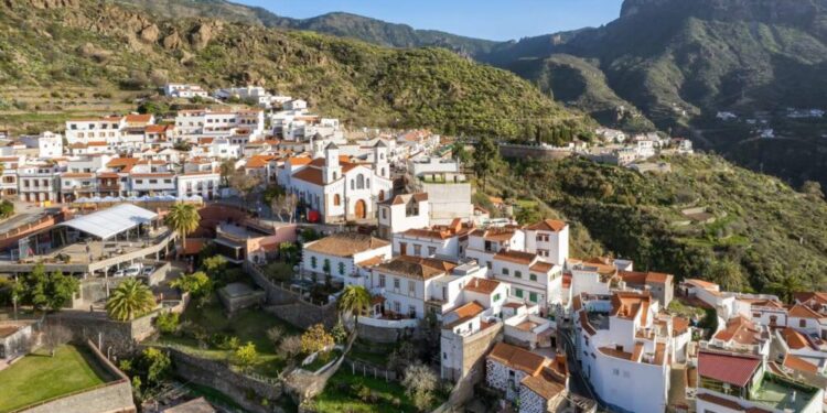 Tejeda, el pueblo canario que iluminará la Navidad gracias a Ferrero Rocher