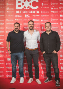 Ambiente del cocktail de clausura de Bet on Ceuta 2026: galería 3