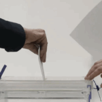 La Junta Electoral Central exige más control y un informe completo sobre el impacto de la ‘ley de nietos’ en el voto exterior