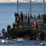 Crece el malestar en Ceuta ante la «ausencia» del Gobierno central frente a una crisis migratoria sin precedentes