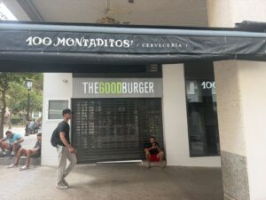 Ceuta baja la persiana: Zara, Mango, Granier, TGB y numerosos comercios cierran ante la crisis migratoria