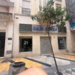 Ceuta baja la persiana tras la entrada masiva: supermercados y comercios cierran por precaución