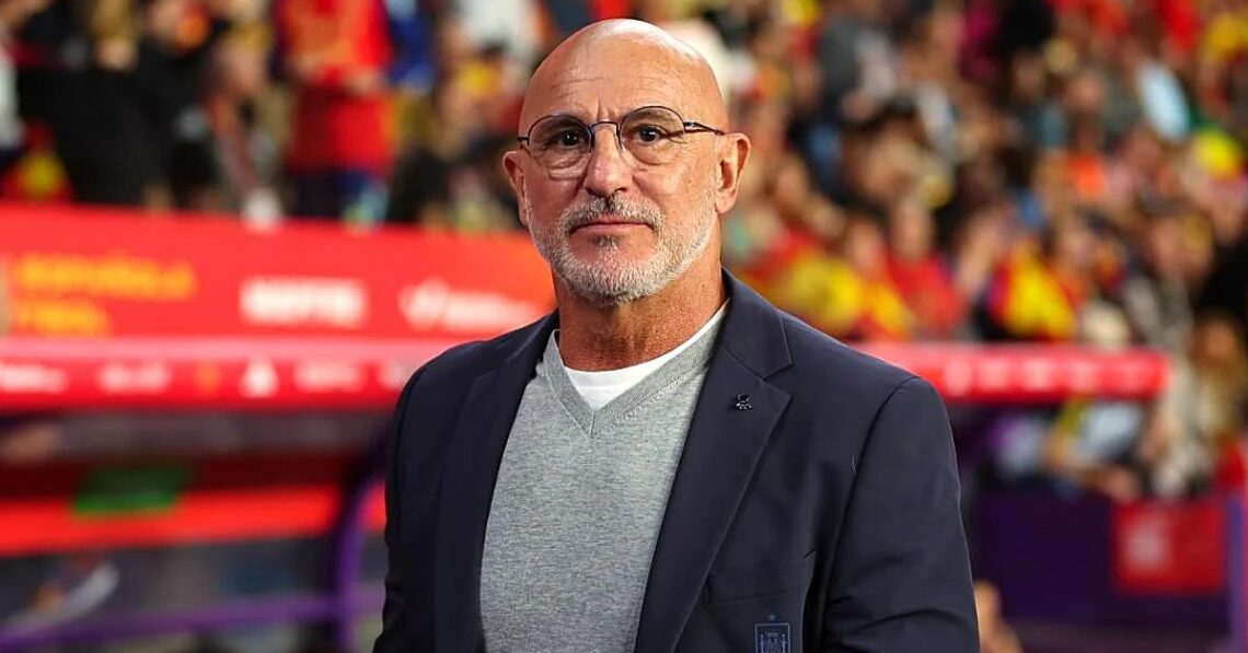La RFEF encarrila la renovación de Luis de la Fuente más allá de 2030 y lo situará entre los diez seleccionadores mejor pagados La RFEF encarrila la renovación de Luis de la Fuente más allá de 2030 y lo situará entre los diez seleccionadores mejor pagados