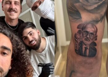 Marc Cucurella muestra el tatuaje dedicado a Luis de la Fuente tras ganar el Mundial de 2026.
