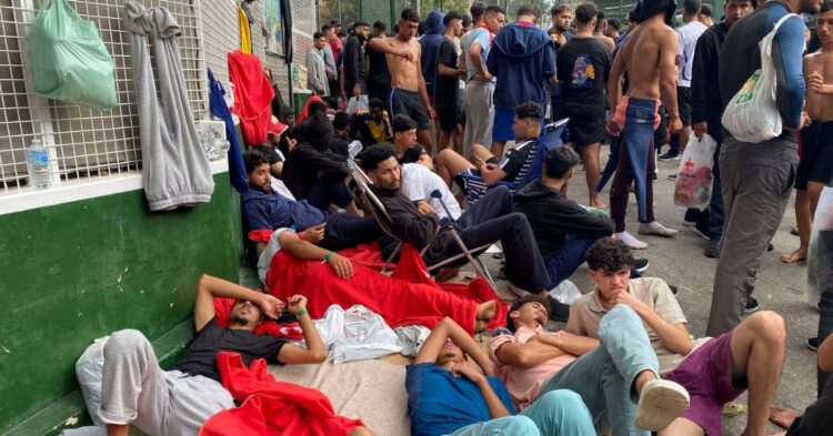CCOO denuncia colapso en el CETI de Ceuta y acusa a la dirección de permitir el acceso irregular a migrantes sin registrar CCOO denuncia colapso en el CETI de Ceuta y acusa a la dirección de permitir el acceso irregular a migrantes sin registrar