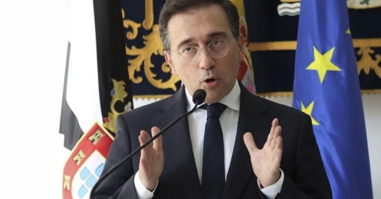 Albares tilda de «agravio a la dignidad de Europa» los controles de Italia a viajeros españoles tras la crisis de Ceuta