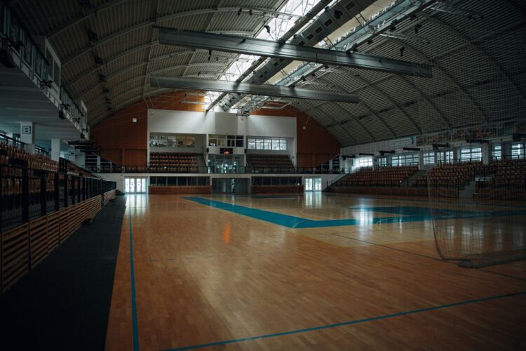 Rechazo en Ceuta al uso de polideportivos para albergar migrantes Rechazo en Ceuta al uso de polideportivos para albergar migrantes