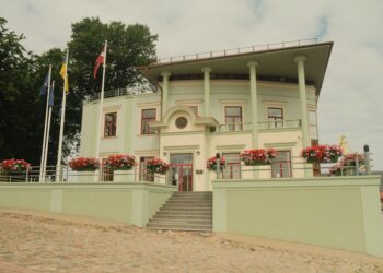 CCOO y UGT exigen celeridad al Gobierno y responsabilidad a las aseguradoras para renovar el concierto de MUFACE