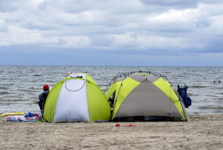 Cambios en el entorno del CETI: eliminación de asentamientos y reubicación de migrantes Cambios en el entorno del CETI: eliminación de asentamientos y reubicación de migrantes