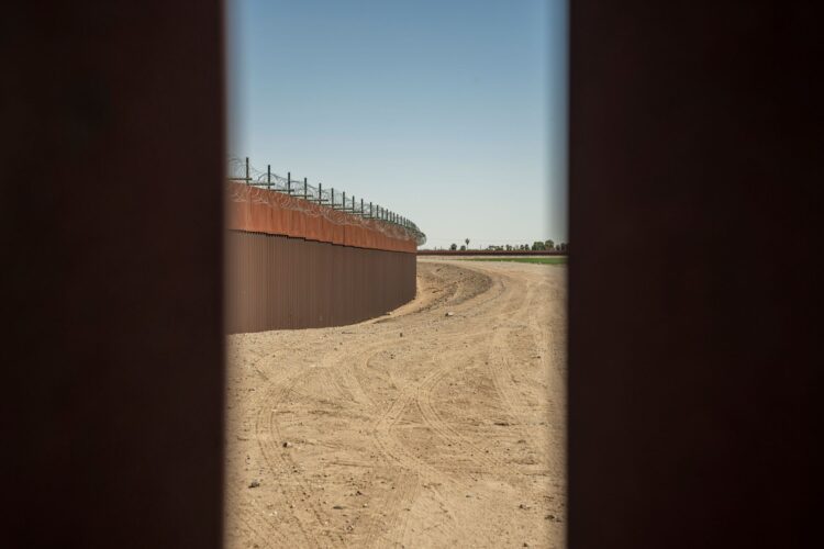 Refuerzo en el triaje de inmigrantes en Ceuta