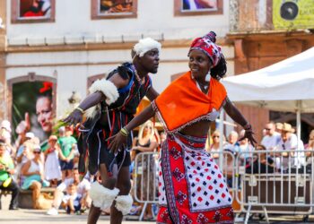 La ley de diversidad familiar incluirá una protección específica a las familias monoparentales