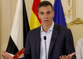 Sánchez vincula a redes de desinformación rusas e israelíes con la entrada masiva de inmigrantes en Ceuta Sánchez vincula a redes de desinformación rusas e israelíes con la entrada masiva de inmigrantes en Ceuta