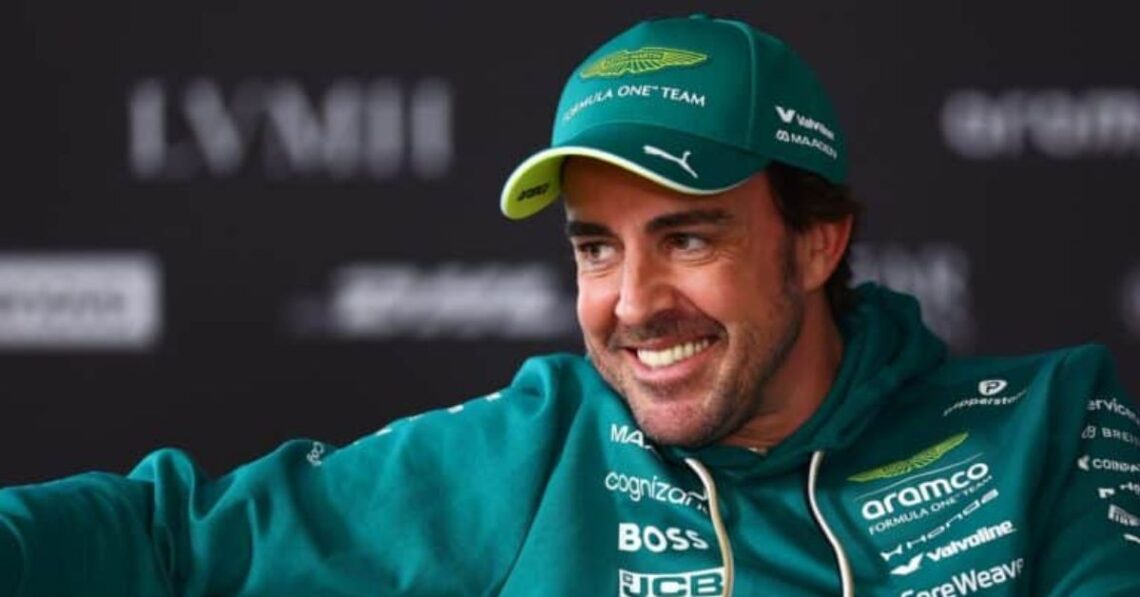 Fernando Alonso renueva con Aston Martin para 2027: «Aún siento que tengo un extra sobre los demás» Fernando Alonso renueva con Aston Martin para 2027: «Aún siento que tengo un extra sobre los demás»
