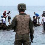 El Ejército se implica en la gestión de las aglomeraciones de menores en Ceuta