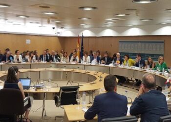 Las comunidades del PP apoyan a Ceuta y piden más fondos