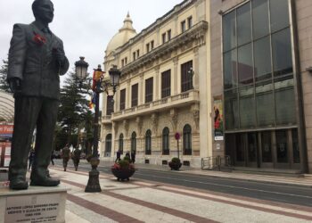 Ceuta rinde homenaje a su querido ex alcalde Sánchez Prados