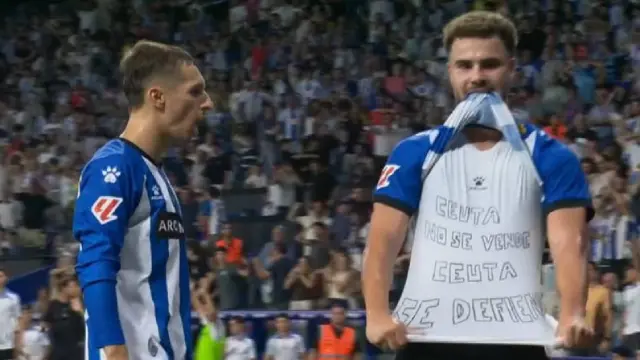 Marcos Fernández rinde homenaje a Ceuta tras su gol